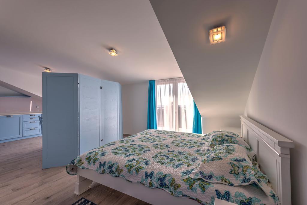 Villa Sandy Apartments Tivat Eksteriør billede